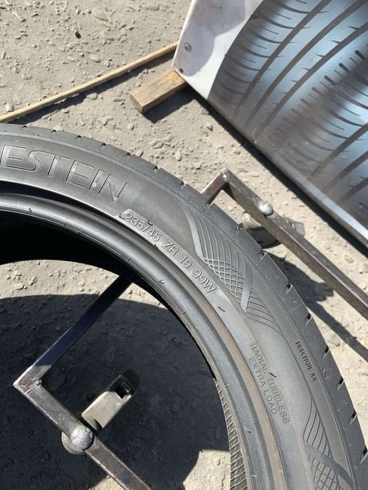 Шини 235/45 R19 пара Vredestein 6,8/6,4мм літо 2023р