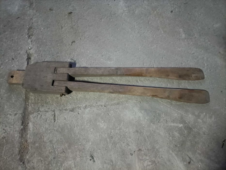 potak . szafa dębowa