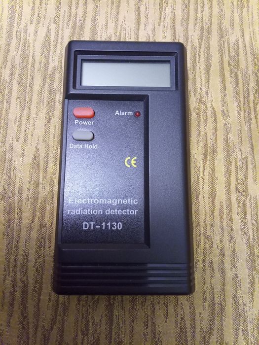 Детектор электромагнитного излучения DT-1130 Новый