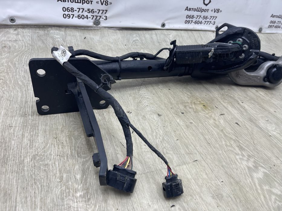 Виїзний Фаркоп Volkswagen Multivan T7 7T0803881B форкоп приципне т7 мультфвен