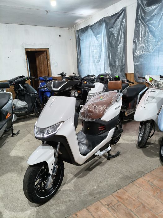 Електроскутер TAILIG T 70 2000W 36AH