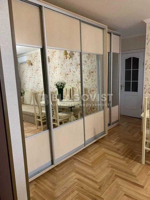 Продам 3-кімнатну квартиру по бульвару Гавела Вацлава 40,Соломянський р-н,м.Київ