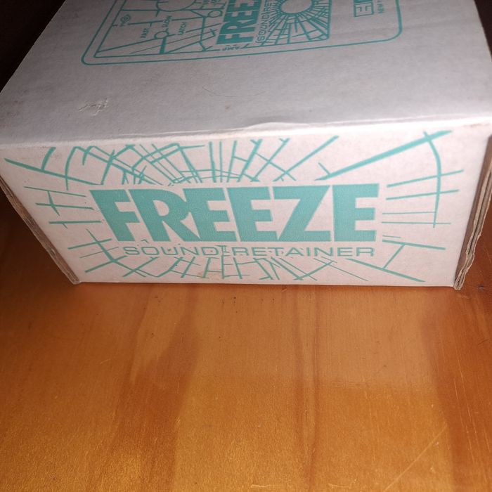 Electro Harmonix Freeze Sound Retainer