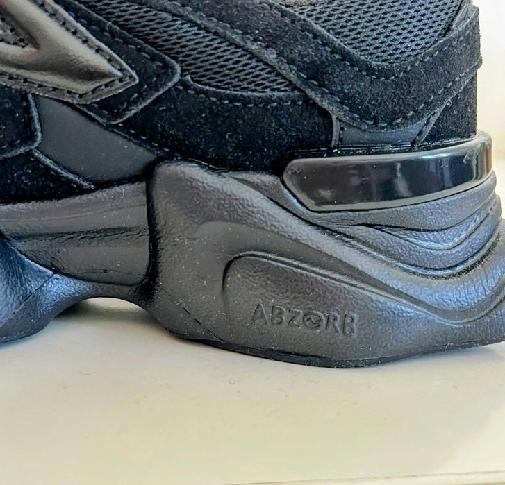 Sapatilhas New Balance 9060 - Novas