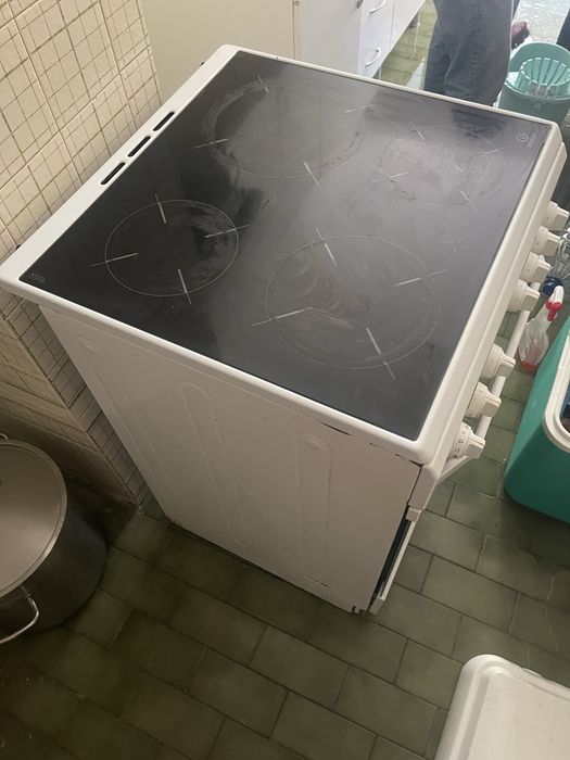 Fogao eletrico e maquina de lavar(urgente)