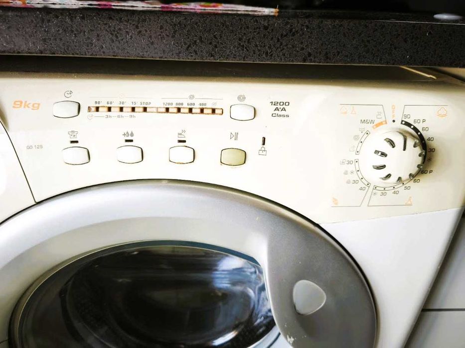 Máquina de lavar roupa 9 Kg Class A+A