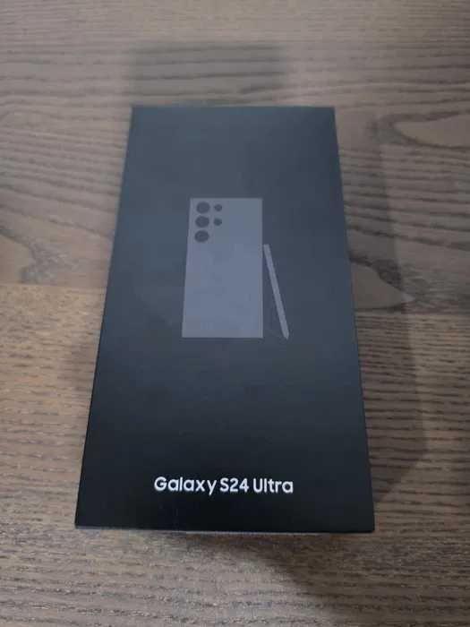 Samsung Galaxy S24 Ultra 512GB - como novo