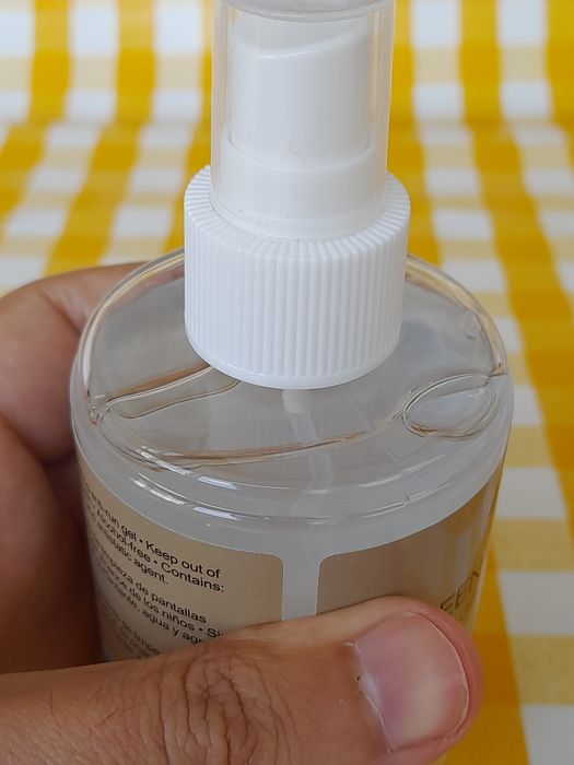 Mitsai Screen Cleaning