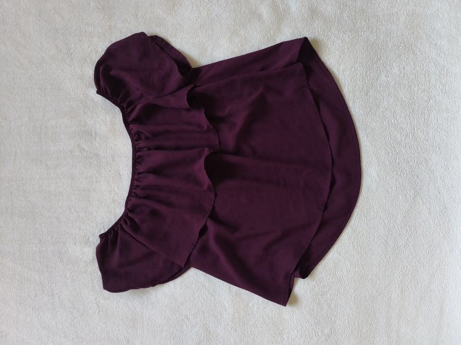 Bordowa bluzka STRADIVARIUS • krótki rękaw • marszczenia • S