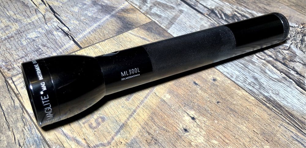 Mocna latarka Maglite ML300L 3D 625 Lumenów
