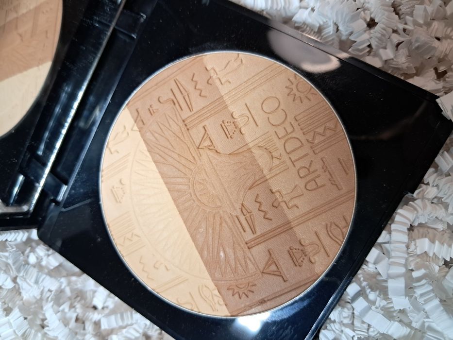 Zestaw ekskluzywnych kosmetyków do makijażu ArtDeco