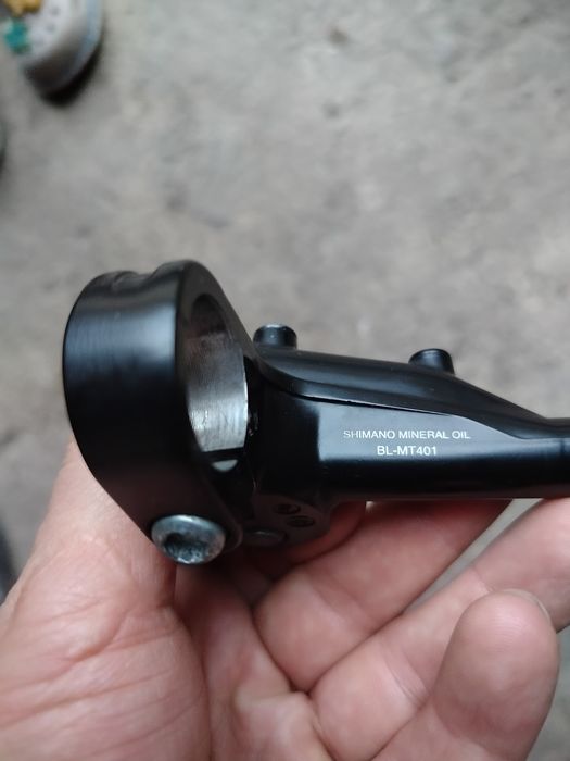 Передні гідравлічні гальма Shimano MT401 плюс ротор на 160