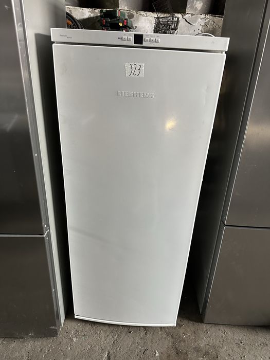 Холодильники з Німеччини Bosch KGF39P98