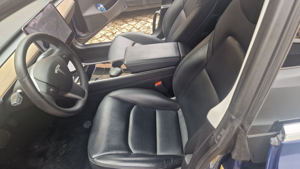 Tesla model 3 standard range plus 325cv 2020