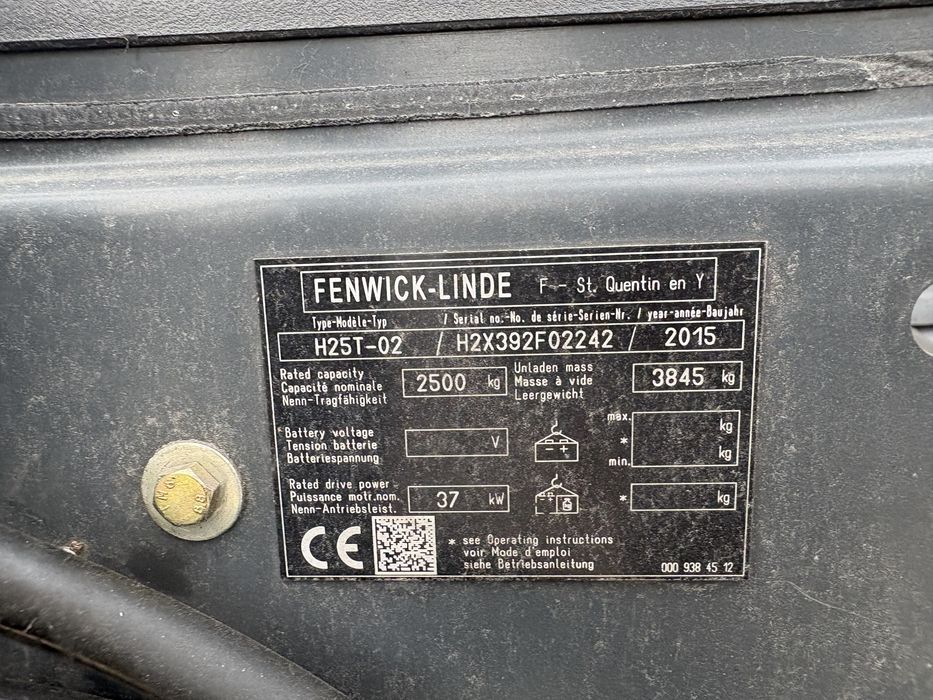 Empilhador Linde H25-02 – 2.500 kg