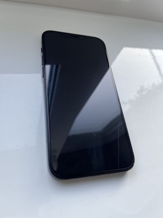 iphone 12 64gb немного подушатан корпус