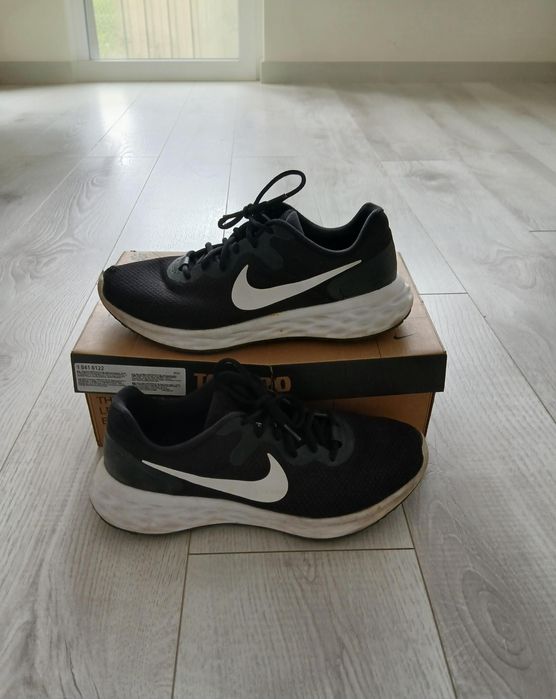 Nike buty sportowe r44 czarne