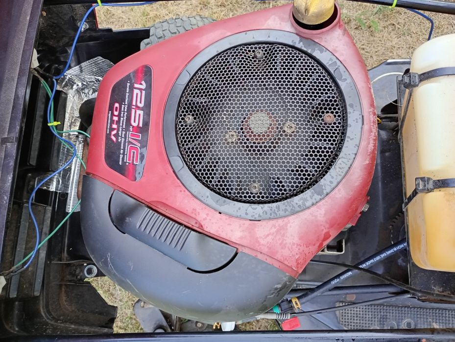 Traktorek kosiarka MTD 12, 5 KM Briggs stratton