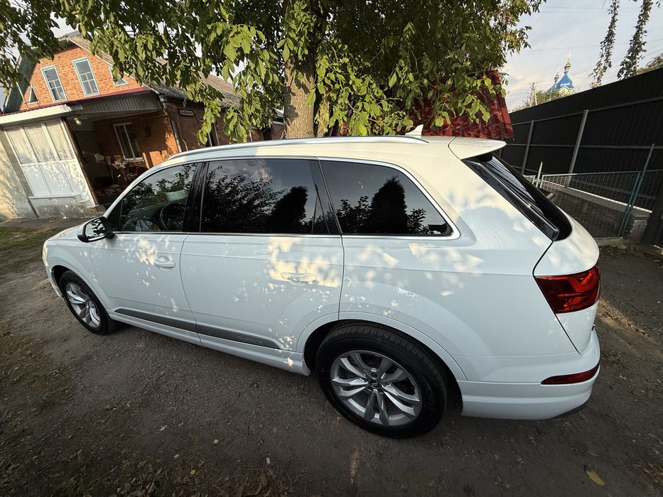 Audi Q7 2017 3.0 бензин
