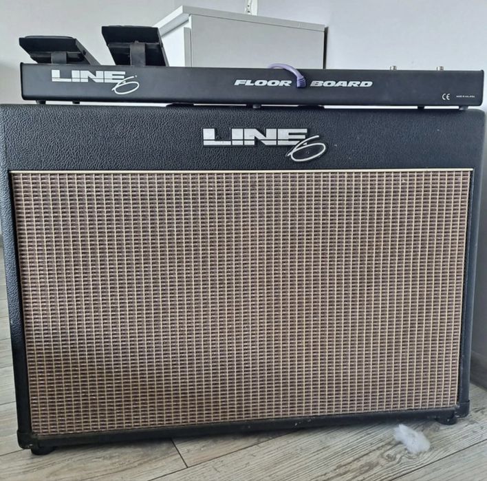 Line 6 Flextone 2x12 + Line 6 Floor Board - zestaw gitarowy