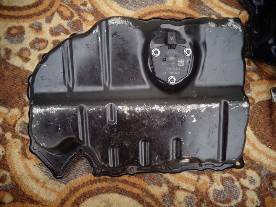 Miska olejowa Golf R 8 S3 8Y 2.0 TSI