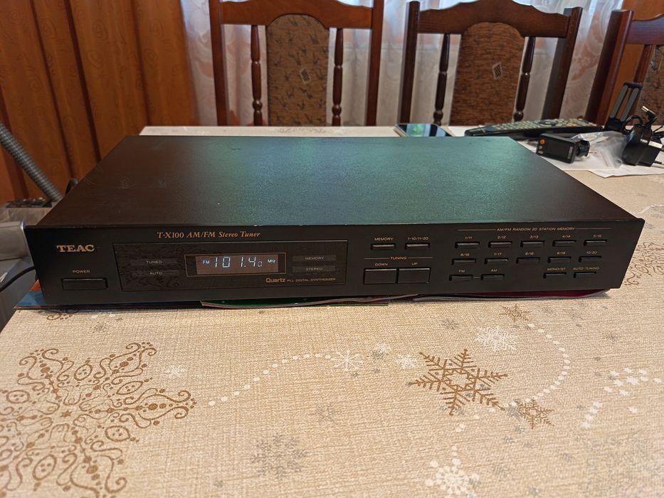 Tuner TEAC FM T-X100