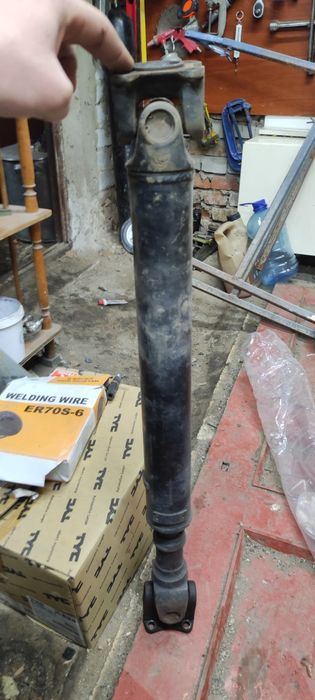 Продам карданный вал на nissan pathfinder r51