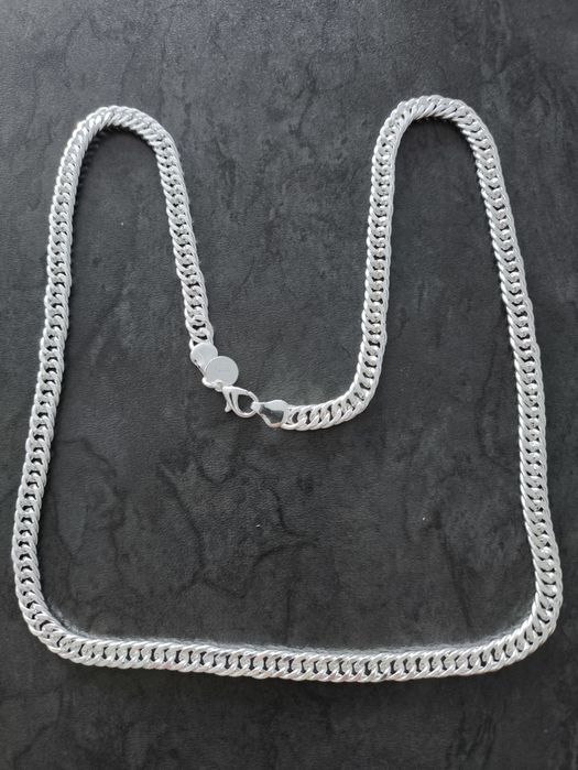 Łańcuszek srebrny 60 cm. Waga 37,55 g.