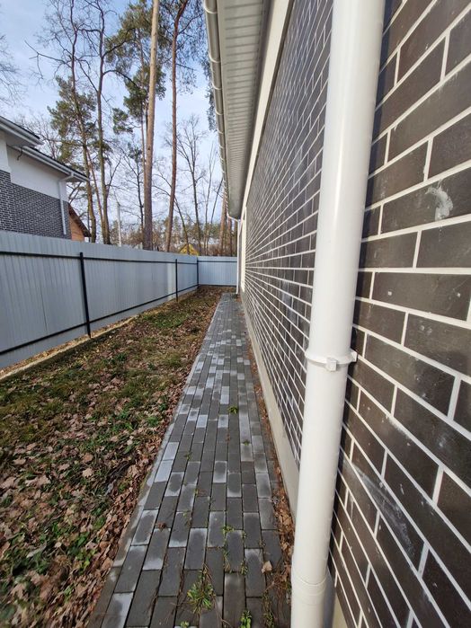 Одноповерховий будинок в лісовій зоні! 3  кімнати, газ.