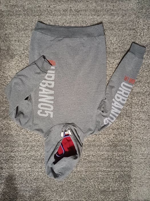 Bluza z kapturem 128