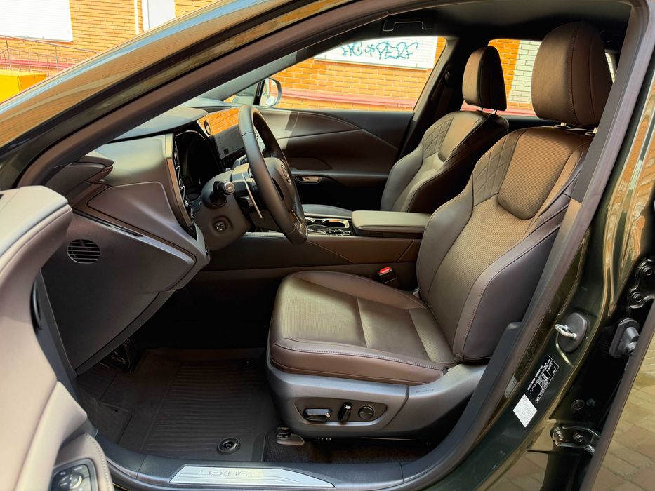 Lexus RX 2025 VIN JTJCHBJA502020626 фото оголошення 15 з 24