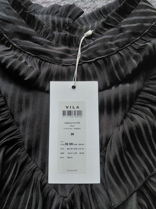 Bluzka czarna Vila.