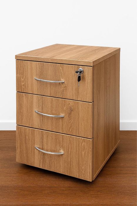 Срочная Продажа офисной мебели Кресла Стуль тумбы столы шкафы Стеллажи