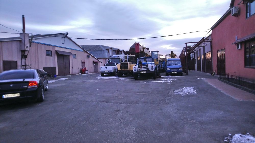 КОМПЛЕКС СКЛАДОВ/производственная база 2600 кв.м.,КТП-500 КВа. Обмен.