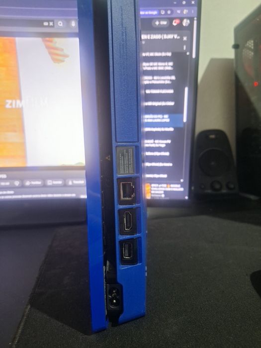 Ps4 semi nova,com teclado mecanico 60%