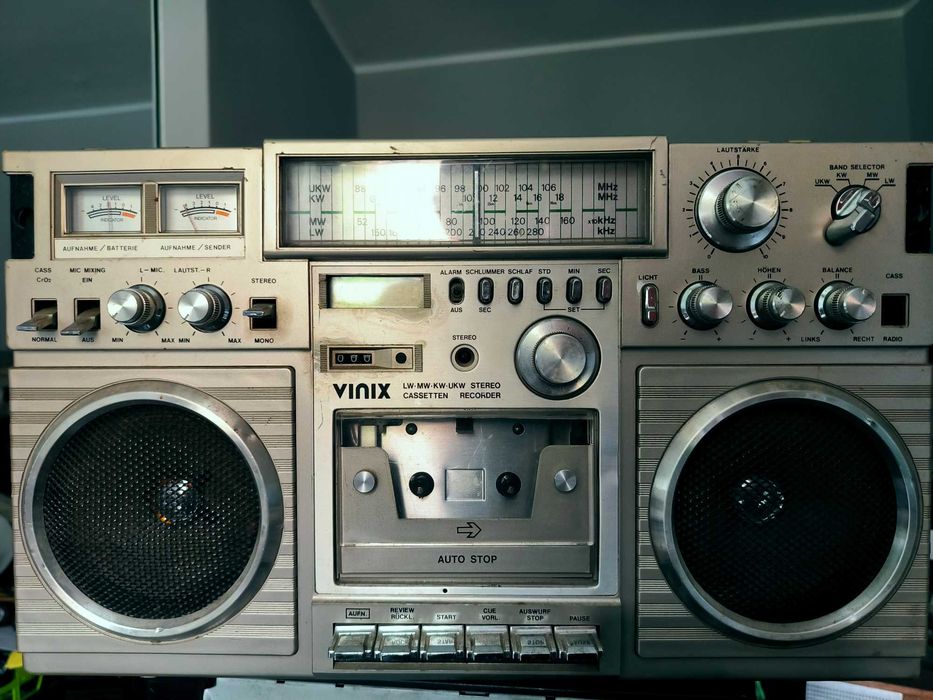 Boombox Vinix super Vintage  Radio Cassete  w oryginale jak na Foto piękny wygląd i wskazówki mierniki