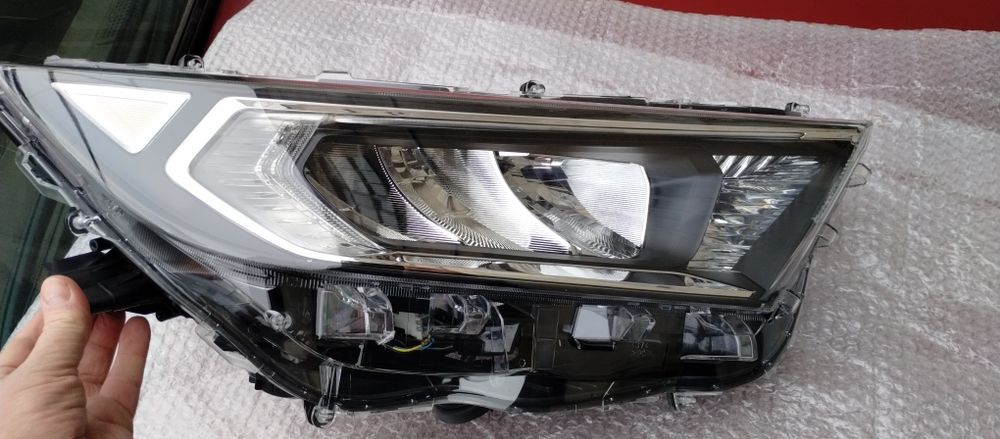 Фара правая левая. Full Led. Фара. Европа. Toyota Rav 4. 2019 - 24