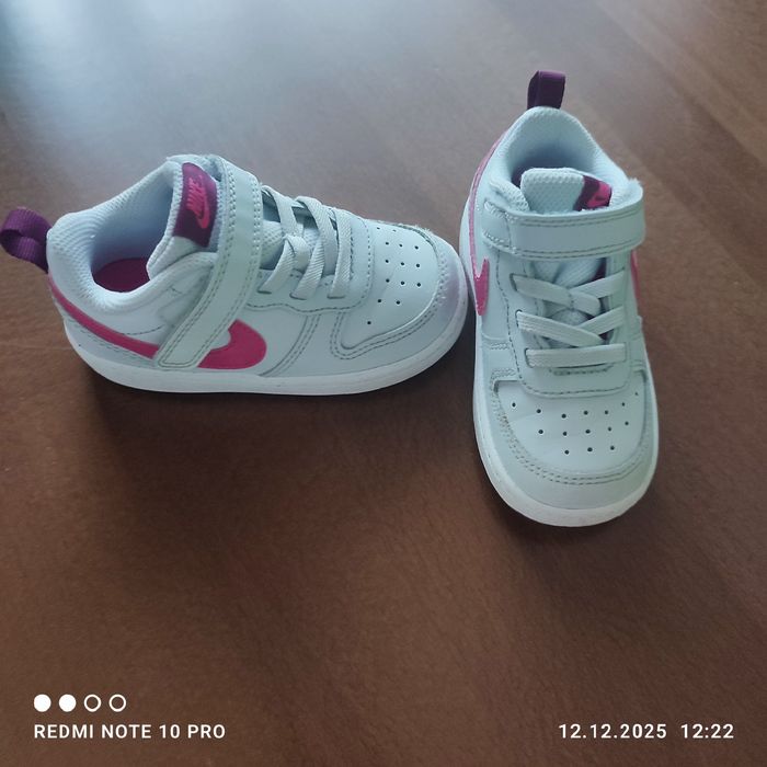 Дитячі Оригінальні кросівки Nike , розмір 23.5,стелька 15см