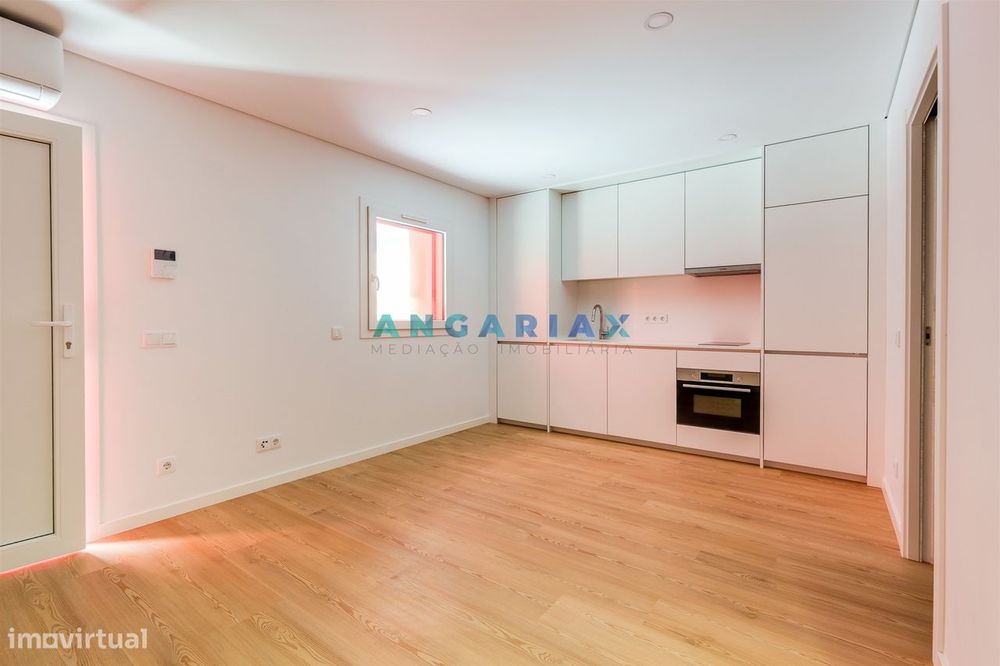 ANG1525 - Apartamento T1 para Arrendamento em Leiria