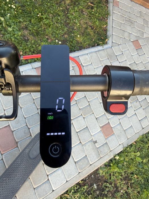 Електросамокат Xiaomi M365 PRO