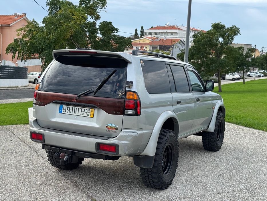 Mitsubishi Pajero Sportwagon 2.5TD GLS
