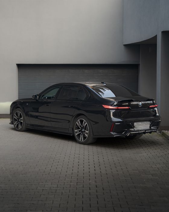 Wynajem BMW 7 , luksusowe auta , sportowe samochody , z kierowcą