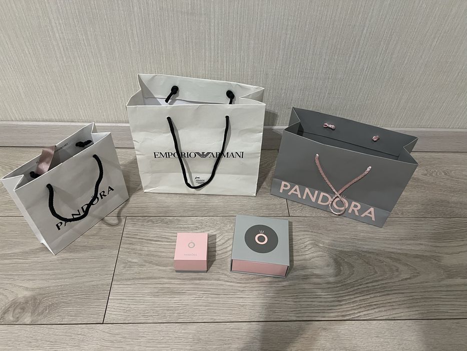 Продам коробки, пакеты  Pandora оригинал
