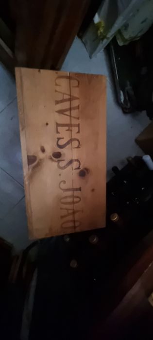 Caixas de arrumação de vinhos