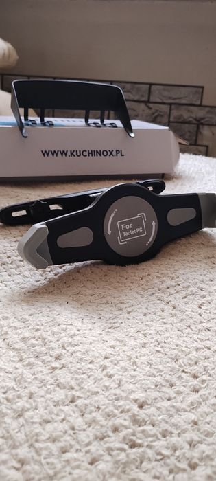 uchwyt na tablet oraz przyciemnienie do nawigacji