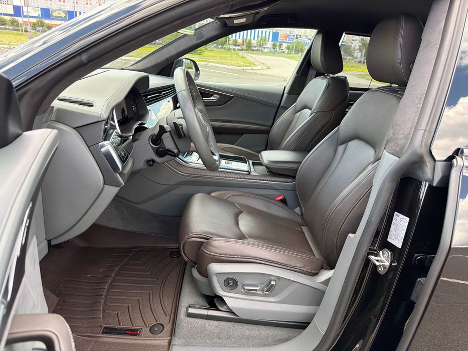 Audi Q8 55TFSi Official