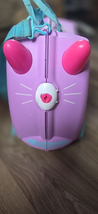 Walizka trunki na kółkach