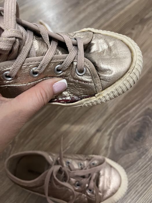 Кеди для дівчинки, 3 пари, стан актуальний на фото на ножку ~ 18 см