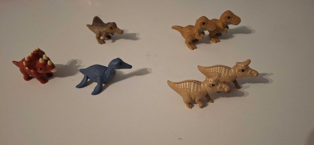 Dinozaury figurki