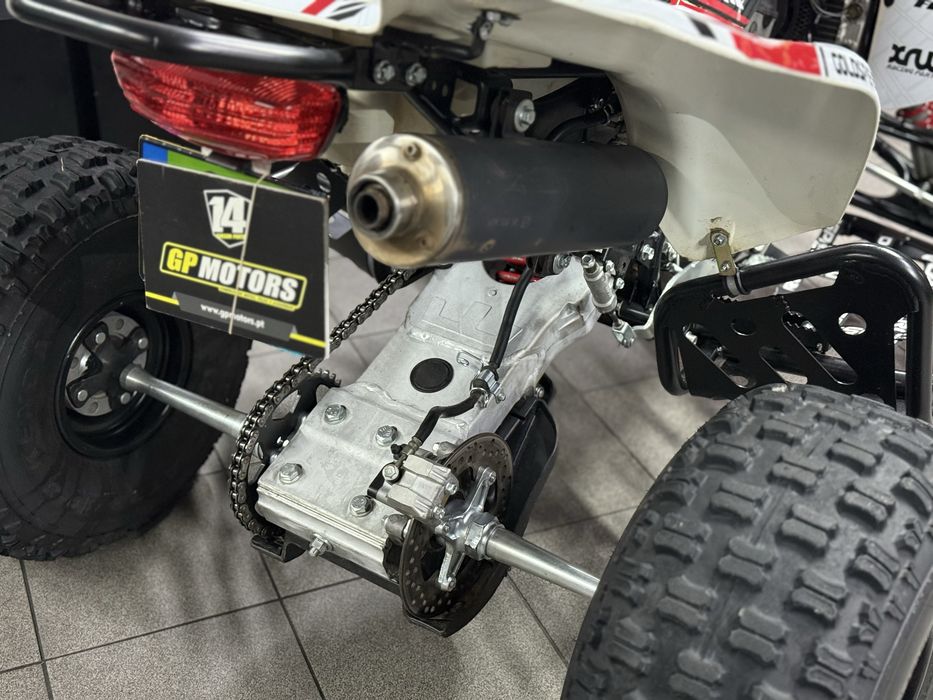 SUZUKI  LTZ  400